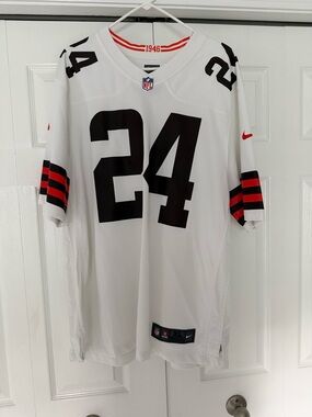 NFL Men’s Cleveland Browns Nick Chubb White #24 Jersey XL